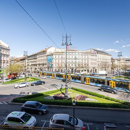 Andrassy Essence Apartment Budapest Exteriör bild