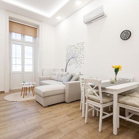 Andrassy Essence Apartment Budapest Exteriör bild