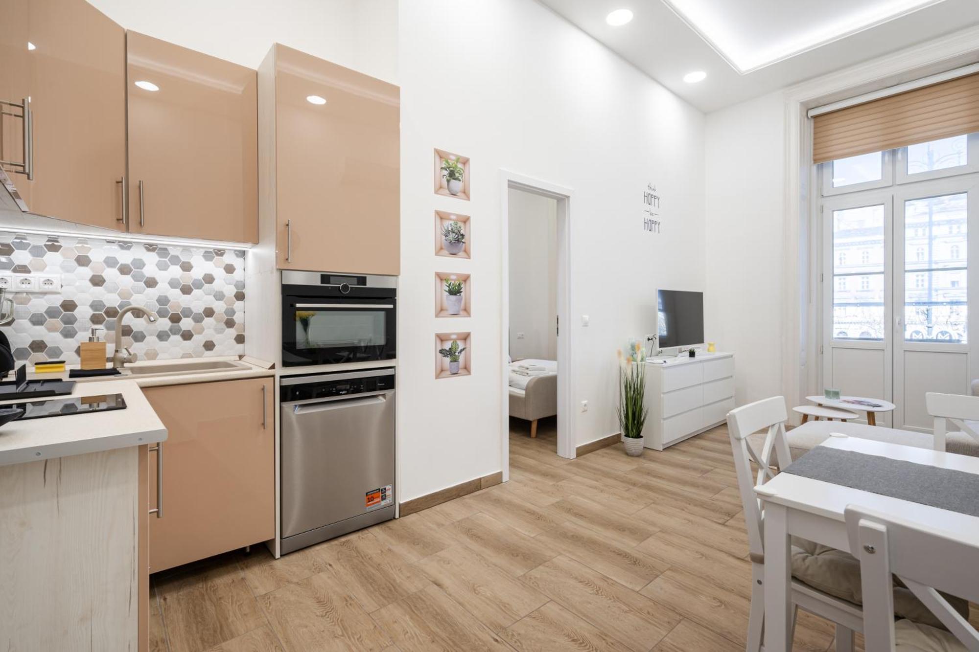 Andrassy Essence Apartment Budapest Exteriör bild