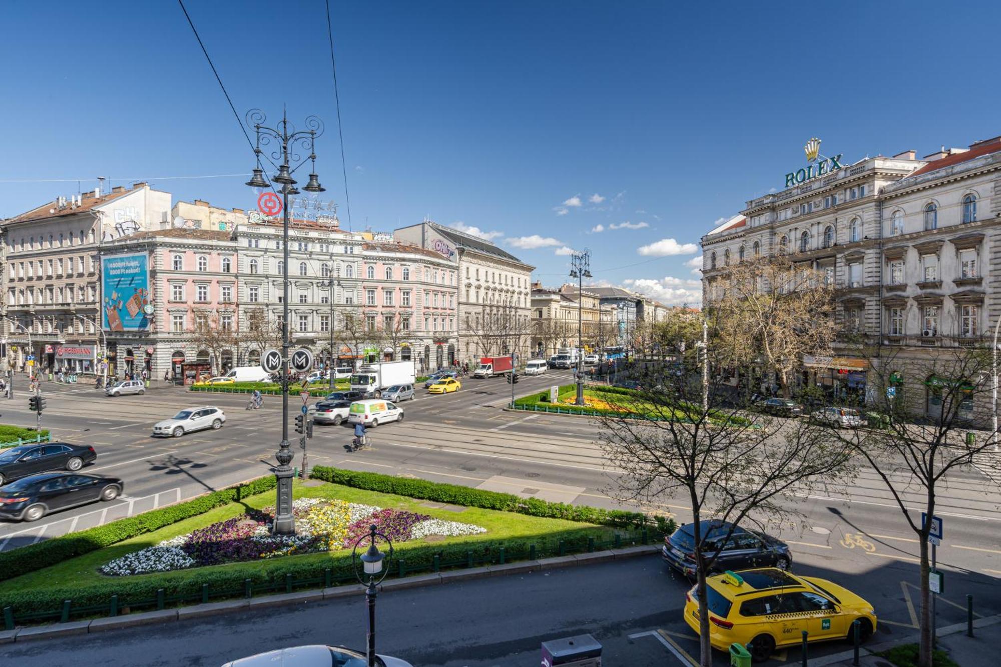 Andrassy Essence Apartment Budapest Exteriör bild